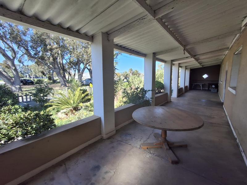 5 Bedroom Property for Sale in Stompneus Bay Western Cape